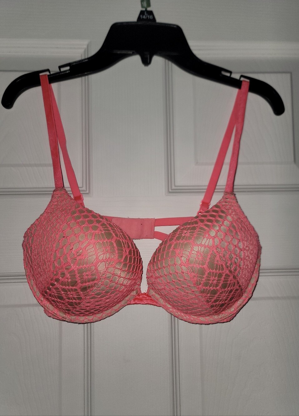 Victoria's Secret Coral Lace Plunge Bra
